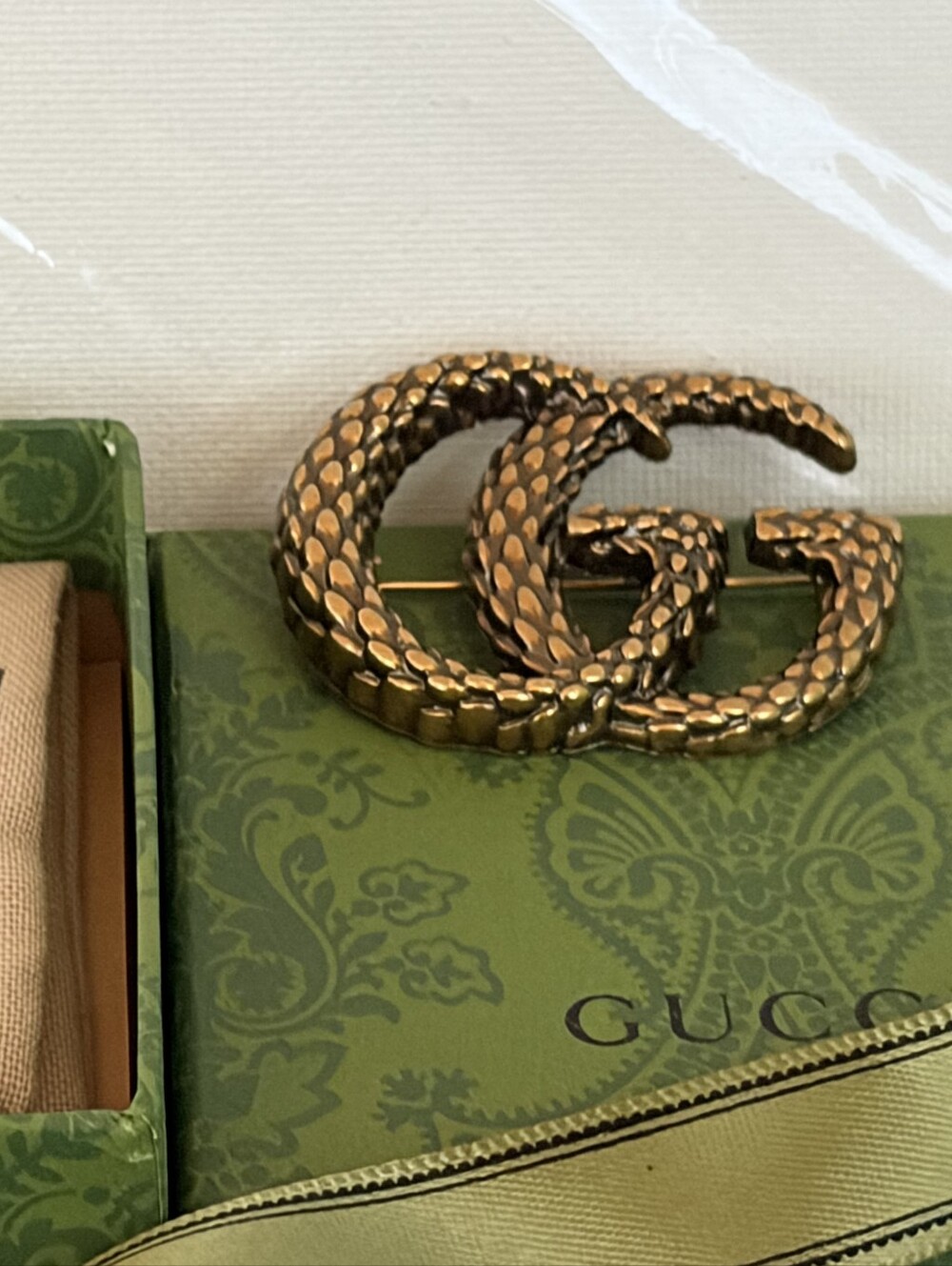 Gucci Gold Double G Brooch - Textured Metal Pin - Picture 5 of 6